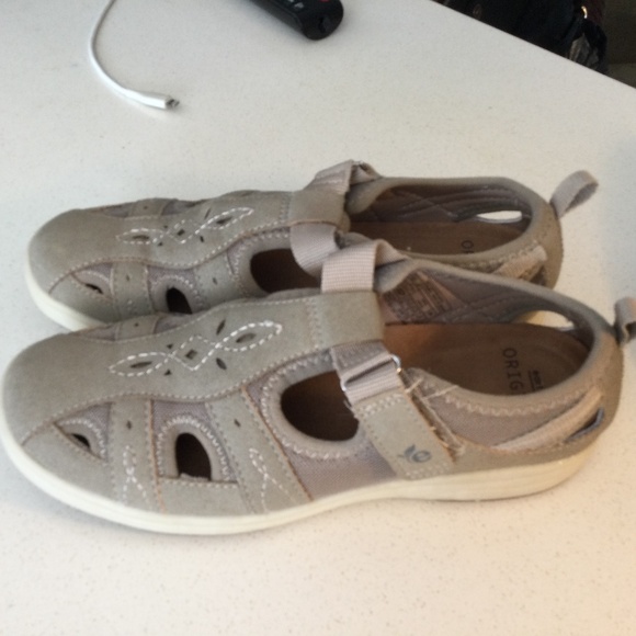 NWOT Lovely Earth Origins Sandals - Picture 1 of 11